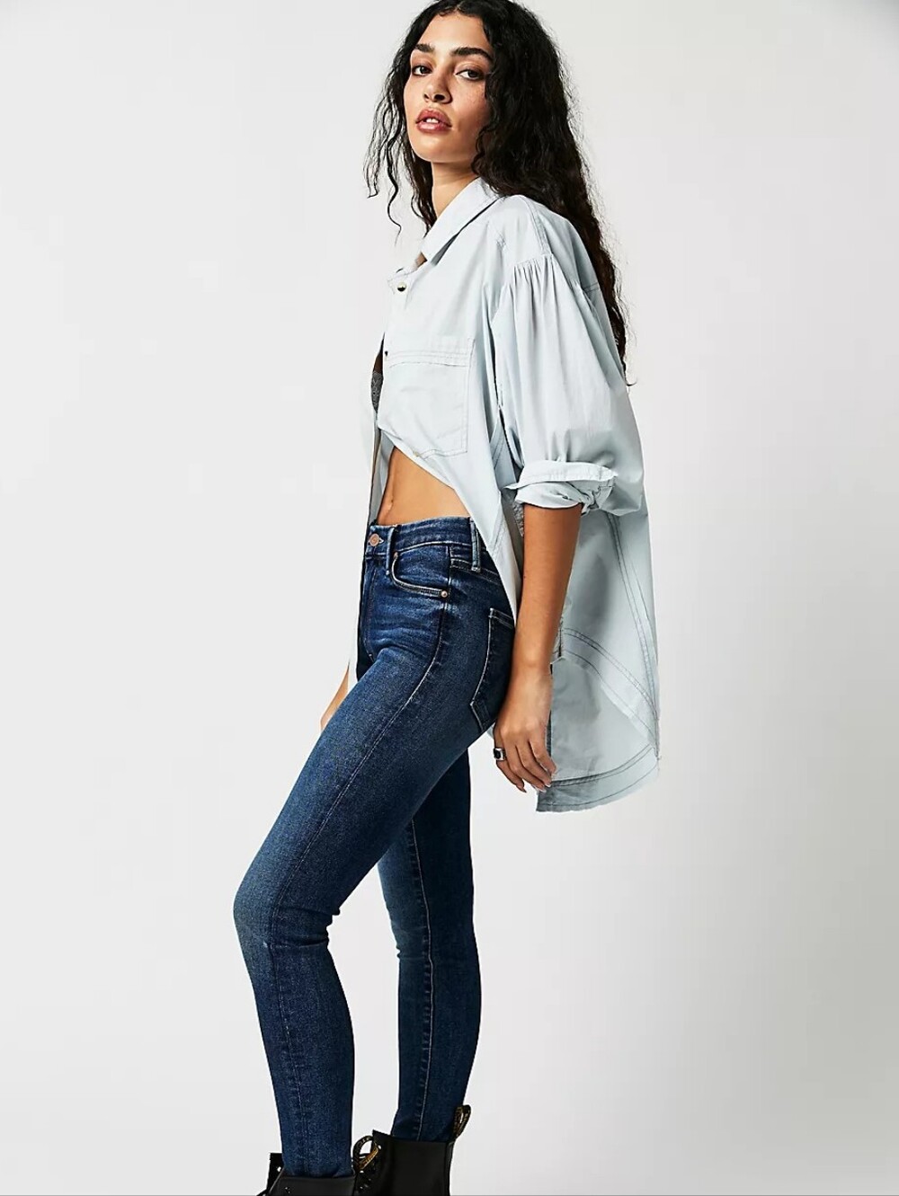 Mint condition!! MOTHER The Looker Jeans Still Behind the Hustle- Size 29